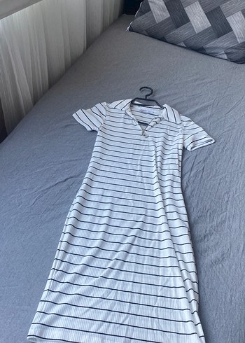 Gri Çizgili Polo Yaka Midi Elbise
