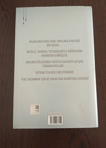 Kızıl Kraliçe - Victoria Aveyard
