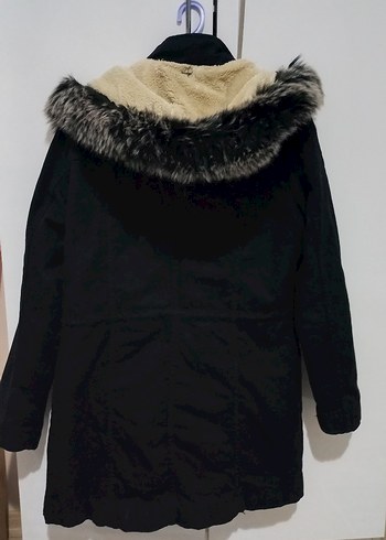 Siyah Kürklü Kadın Kışlık Mont - Görsel 3