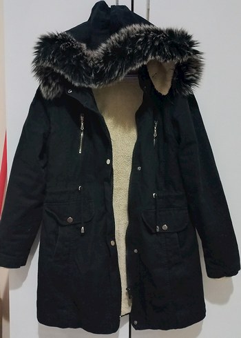 Siyah Kürklü Kadın Kışlık Mont - Görsel 2