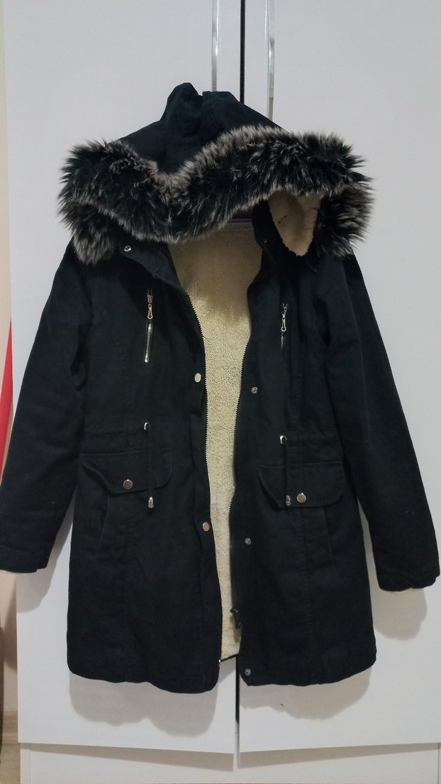 Siyah Kürklü Kadın Kışlık Mont - Görsel 2