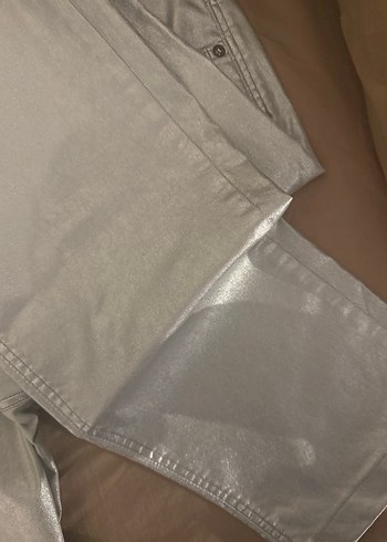 Gümüş Parlak Pantolon - Görsel 4