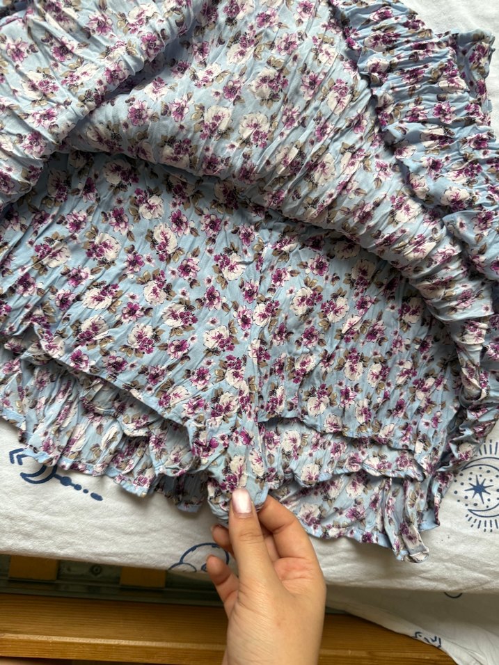 Çiçek Desenli Mavi  Mini Şortetek - Görsel 3