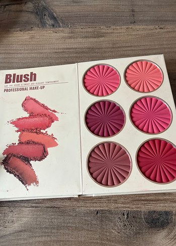 URATM beauty Color Bomb Makyaj Paleti - Görsel 4