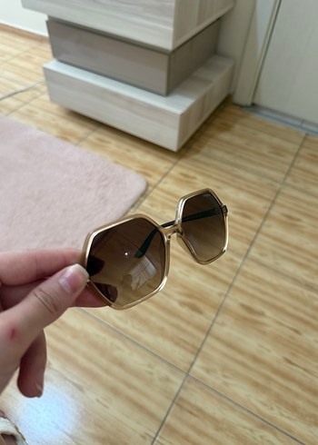 Bej Transparan Kadın Güneş Gözlüğü - Görsel 4