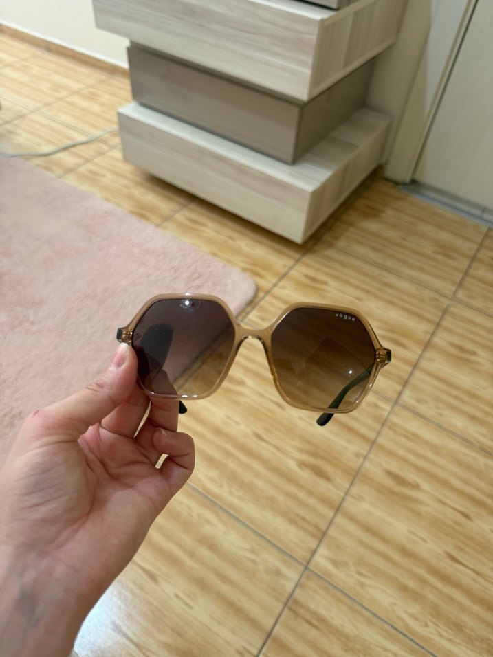 Bej Transparan Kadın Güneş Gözlüğü - Görsel 2