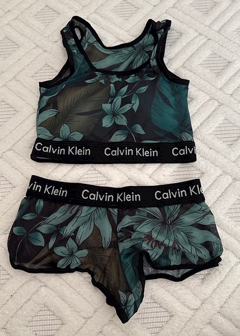 Calvin Klein s