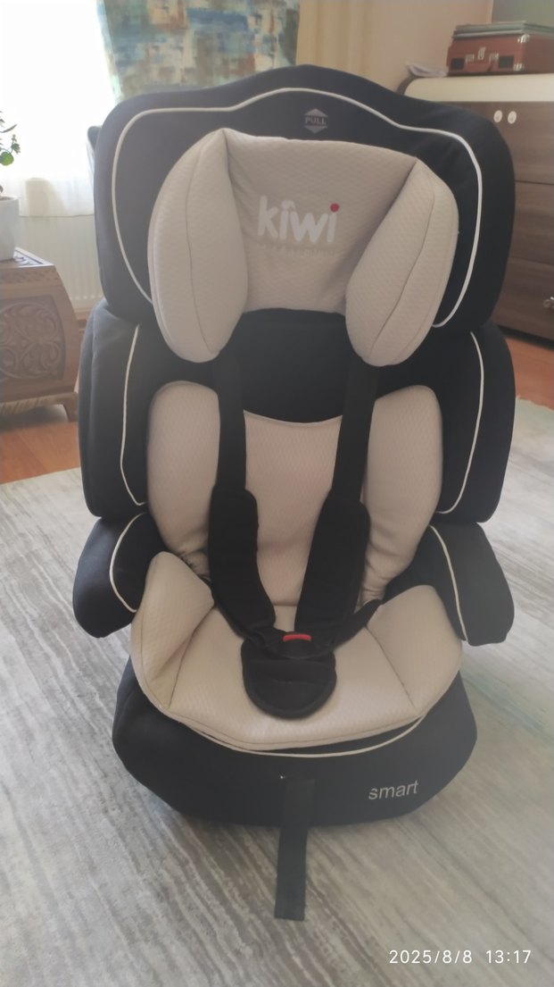 Gri Beyaz Çocuk Araç Koltuğu - Görsel 3