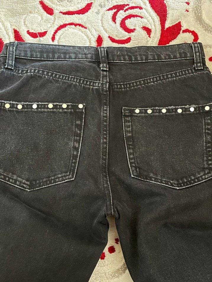 Siyah Düğmeli Kadın Kot Pantolon - Görsel 4