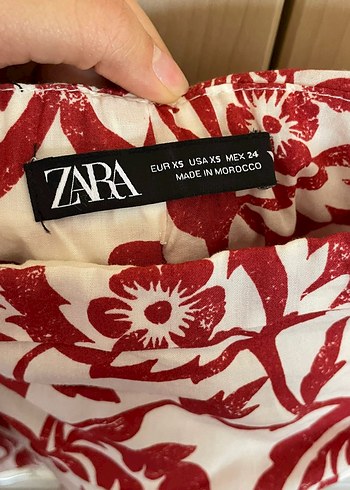 Kırmızı Çiçek Desenli Volanlı Mini Etek ve Crop Takım - Görsel 5