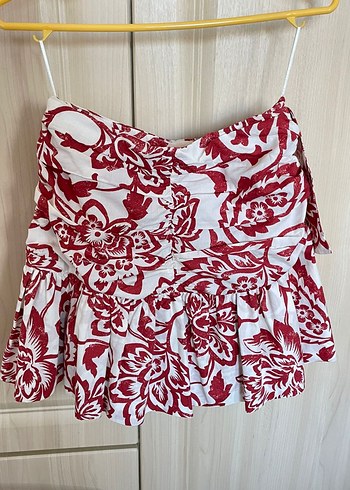 Kırmızı Çiçek Desenli Volanlı Mini Etek ve Crop Takım - Görsel 4