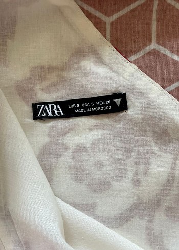 Kırmızı Çiçek Desenli Volanlı Mini Etek ve Crop Takım - Görsel 8