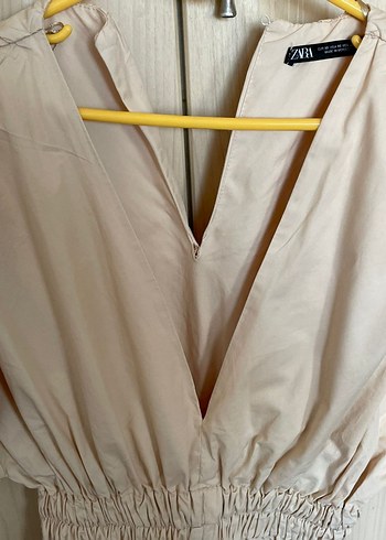 Bej V Yaka Şort Tulum - Görsel 3