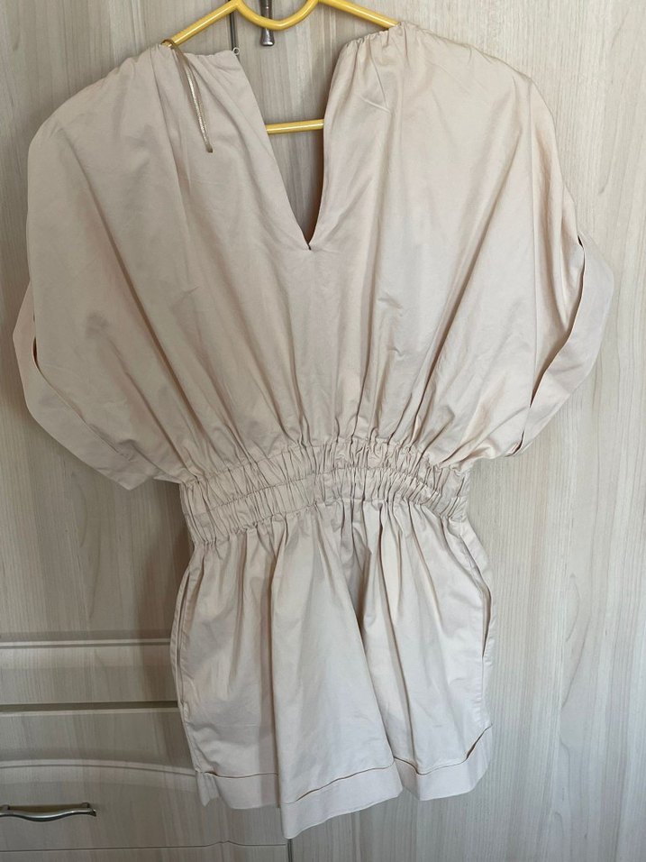 Bej V Yaka Şort Tulum - Görsel 2