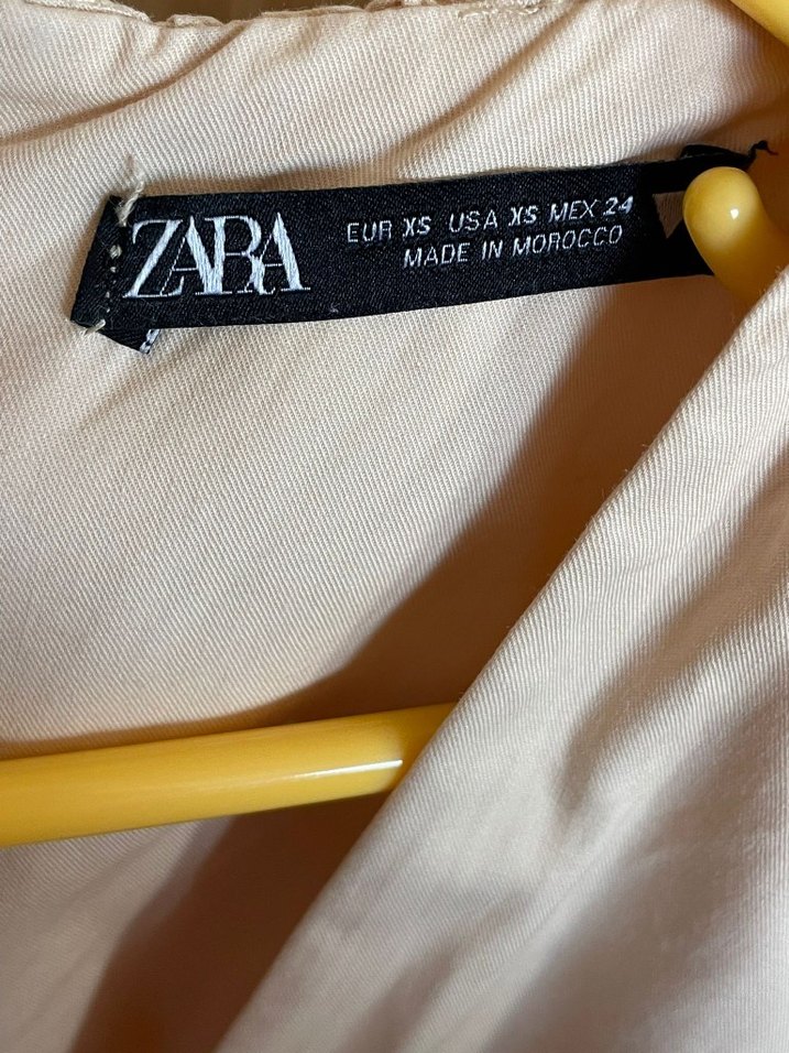 Bej V Yaka Şort Tulum - Görsel 4