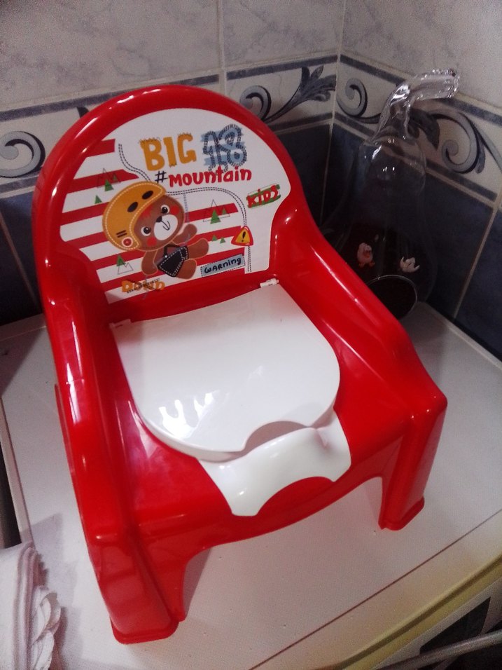 Renkli Kırmızı Çocuk Sandalyesi - Görsel 3