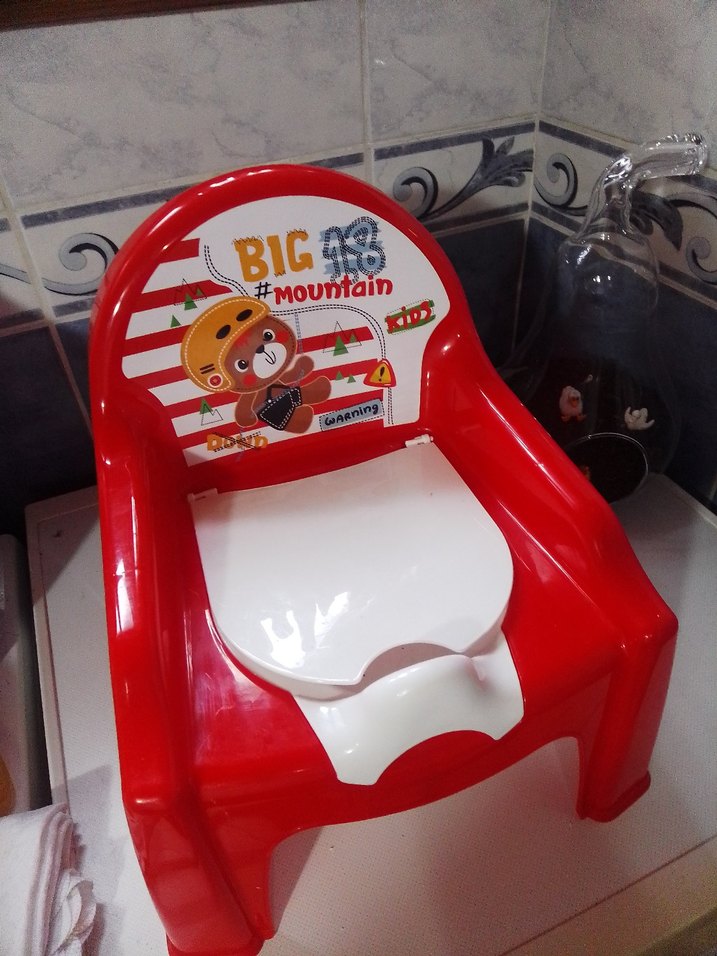 Renkli Kırmızı Çocuk Sandalyesi - Görsel 2