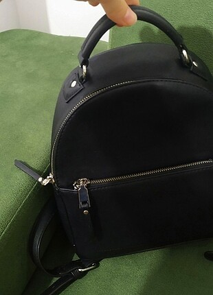 Beden Stradivarius canta