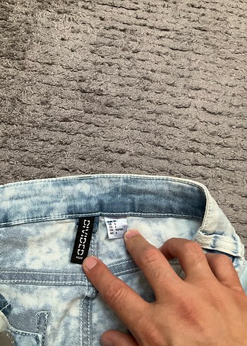 s Beden Düğmeli Tie-Dye Mini Denim Şort