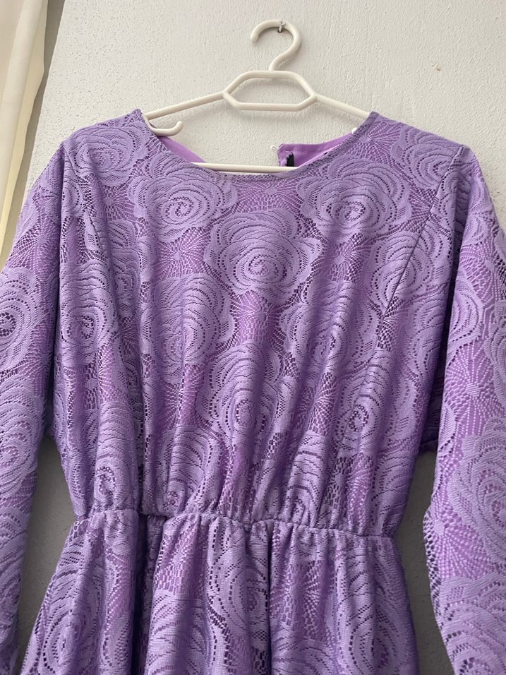 Mor Dantel Detaylı Uzun Elbise - Görsel 2