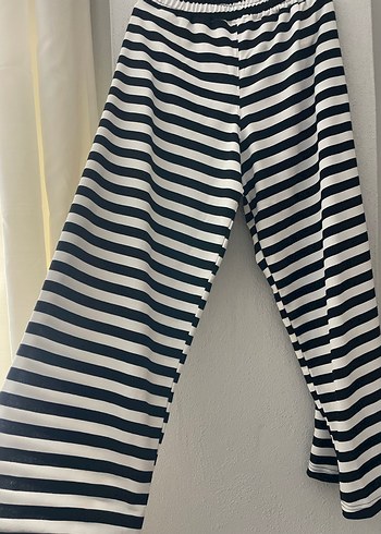 Beyaz Siyah Çizgili Salaş eşofman - Görsel 4