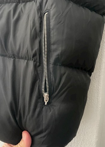 Kadın Siyah Fermuarlı Yüksek Yakalı şişme yelek - Görsel 3