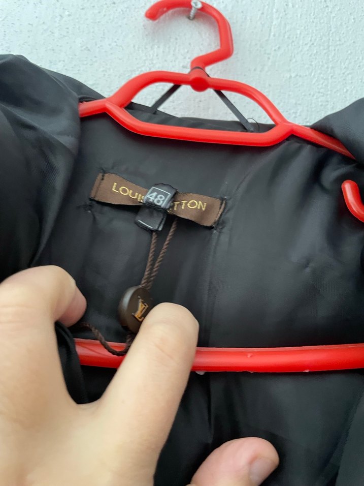 Kadın Siyah Fermuarlı Yüksek Yakalı şişme yelek - Görsel 4