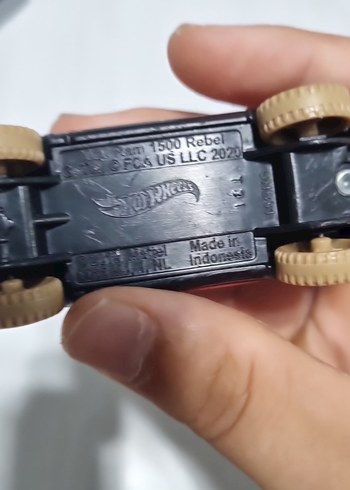  Beden hotwheels ram jeep