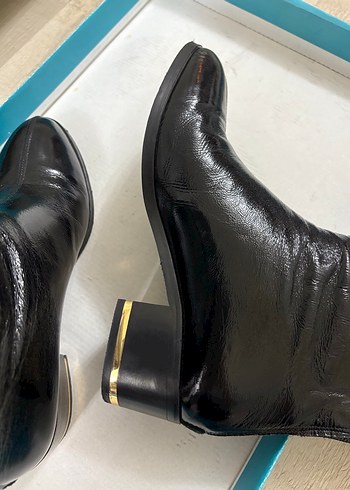 Siyah Rugan Topuklu Diz Boyu Kadın Çizme - Görsel 3