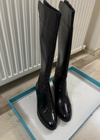 Siyah Rugan Topuklu Diz Boyu Kadın Çizme - Görsel 2