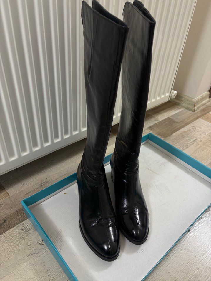 Siyah Rugan Topuklu Diz Boyu Kadın Çizme - Görsel 2