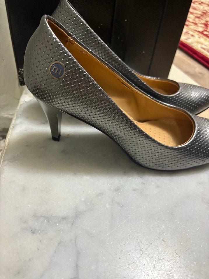 Gri Yılan Desenli Bağcıklı Stiletto - Görsel 4