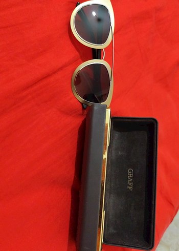 Parlak Altın Çerçeveli Gri Kadın Gözlüğü - Görsel 2