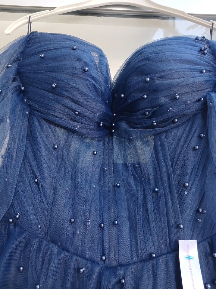 Straplez Nakışlı Lacivert Uzun Abiye Elbise - Görsel 3