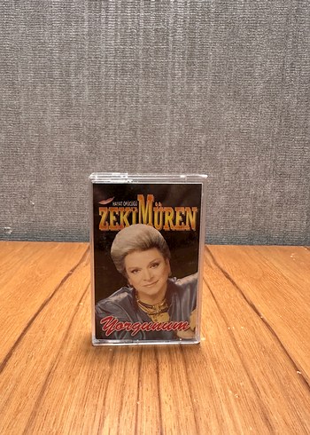 Zeki Müren - Yorgunum Kaset
