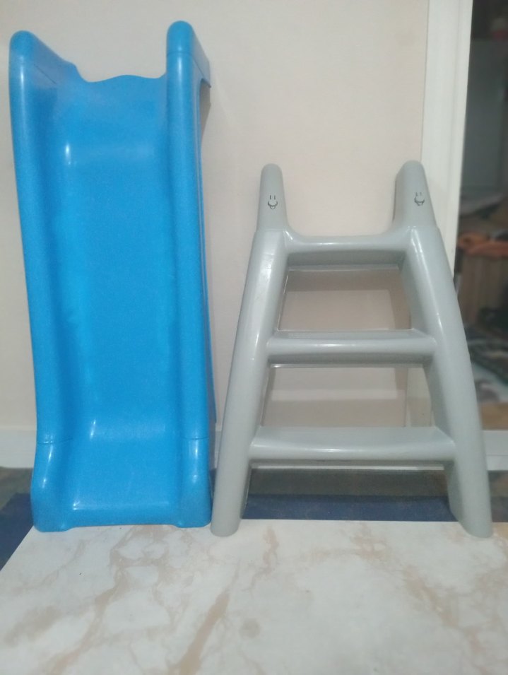 Mavi ve Gri Çocuk Kaydırağı - Görsel 2