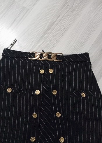 Raisa & Vanessa Düğmeli Siyah Çizgili Mini Etek