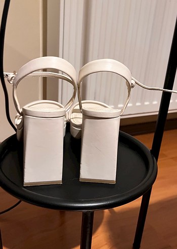 Stradivarius Beyaz Minimalist Platform Topuklu Kadın Ayakkabı
