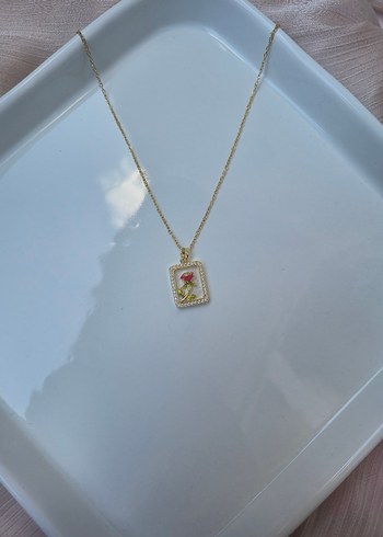 İşlemeli Mini Altın Boncuklu Kolye