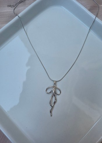 Beden silver fiyonk kolye