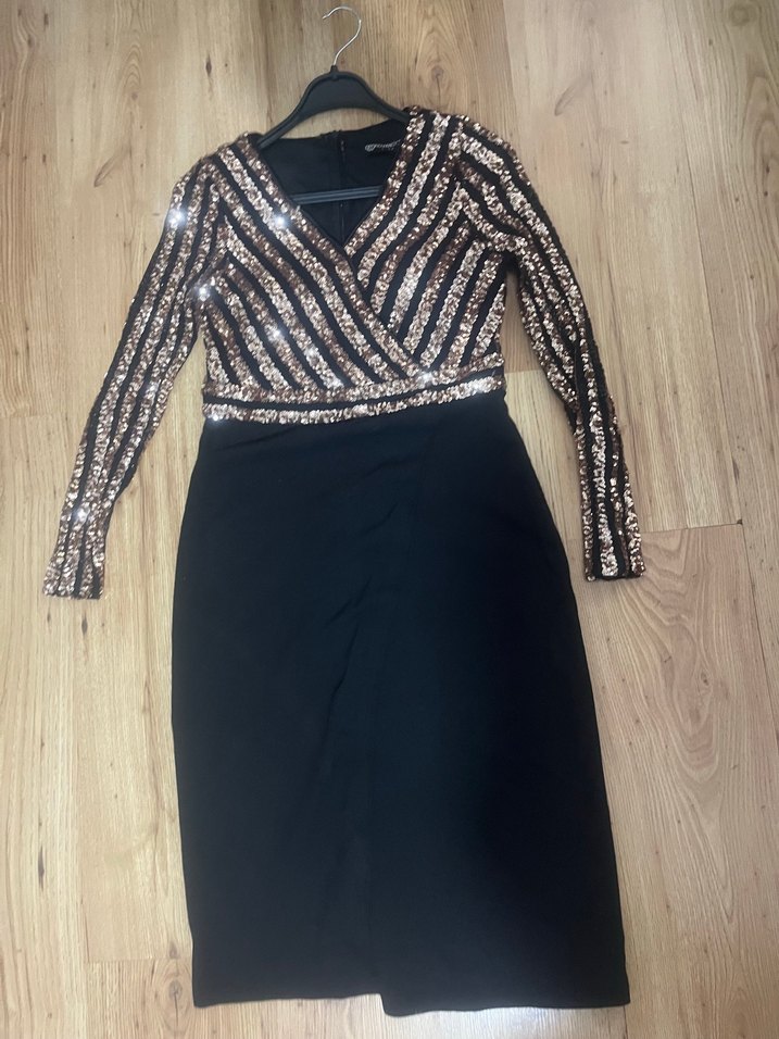 Uzun Kollu, V Yaka Siyah Abiye Elbise - Görsel 2