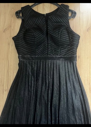 Uzun Pilili Siyah Gotik Abiye Elbise - Görsel 2