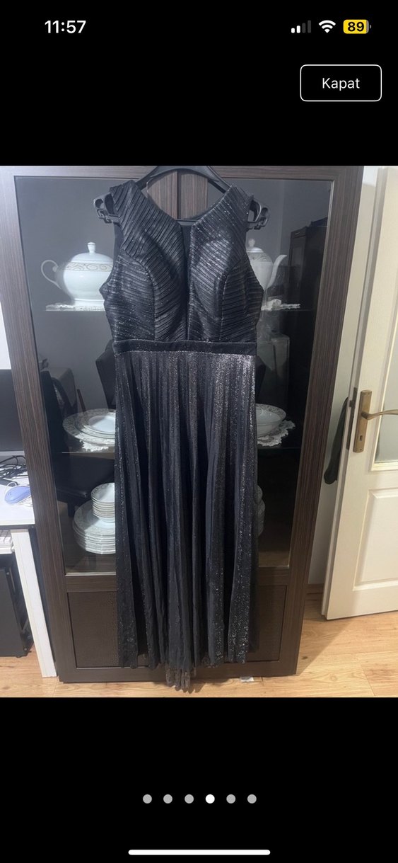 Uzun Pilili Siyah Gotik Abiye Elbise - Görsel 3