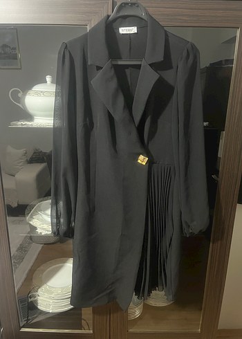 Siyah Elbise - Görsel 3