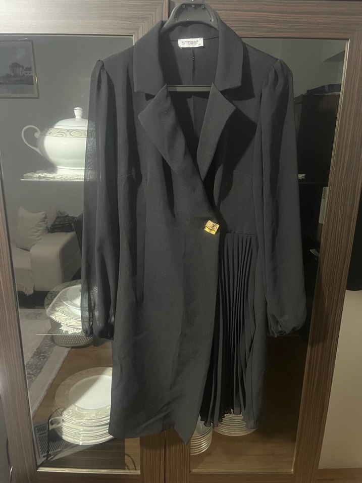 Siyah Elbise - Görsel 3