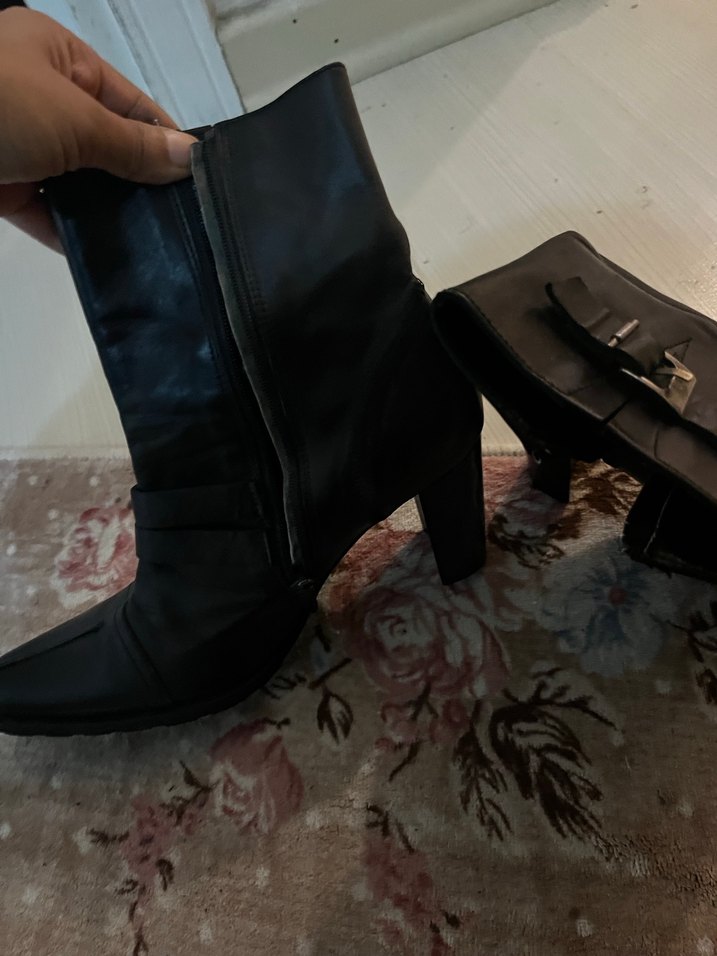 Hotiç marka sıfır sıyah topuklu bot - Görsel 2