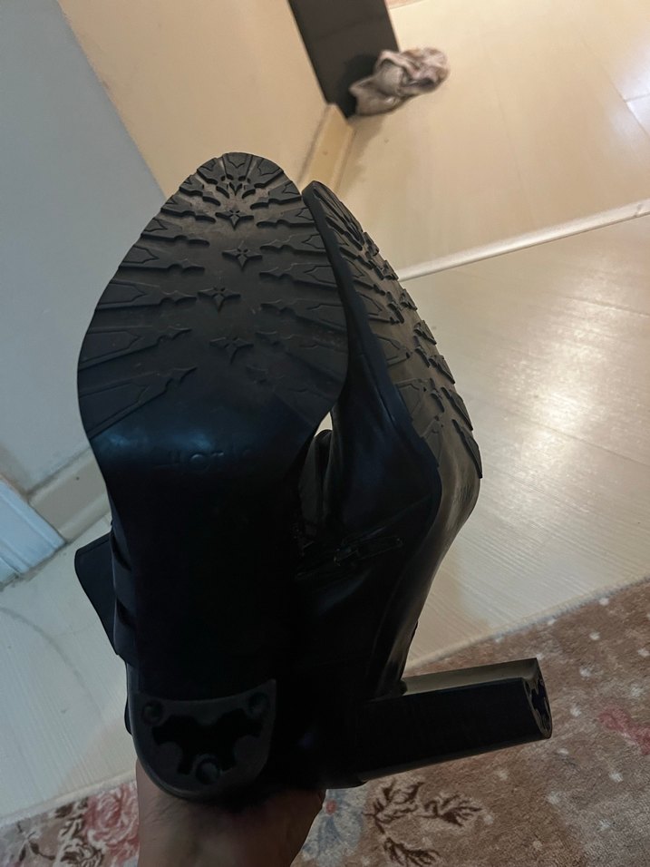 Hotiç marka sıfır sıyah topuklu bot - Görsel 3