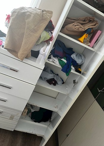 Aynalı çekmeceli raflı - Görsel 2