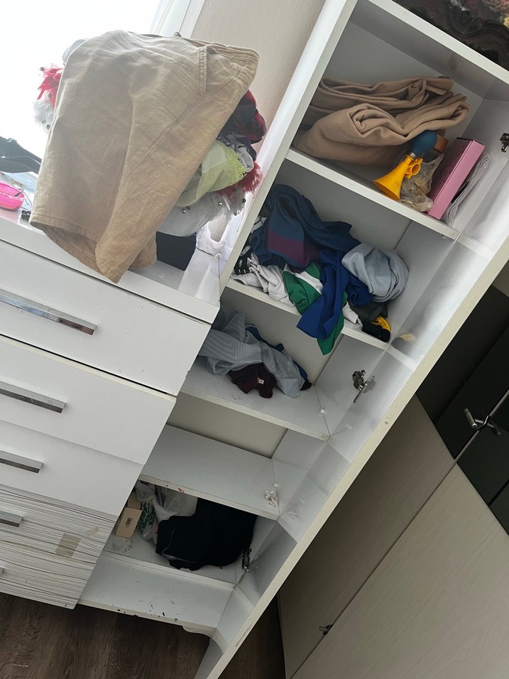 Aynalı çekmeceli raflı - Görsel 2