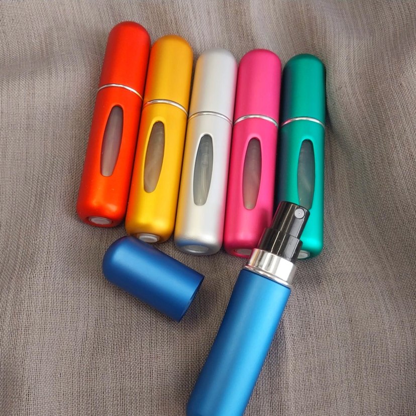 Renkli Kadın Parfüm Şişesi - Görsel 3